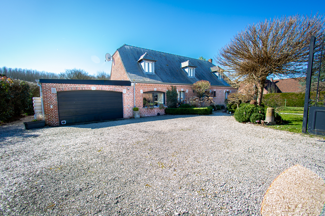 Maison 5 pièces 210 m² · à Eth · 210 m² · 620 000 €